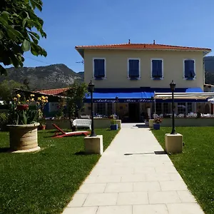 2* Hotel Mas Fleuri